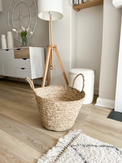 Very large handled basket - Image 6