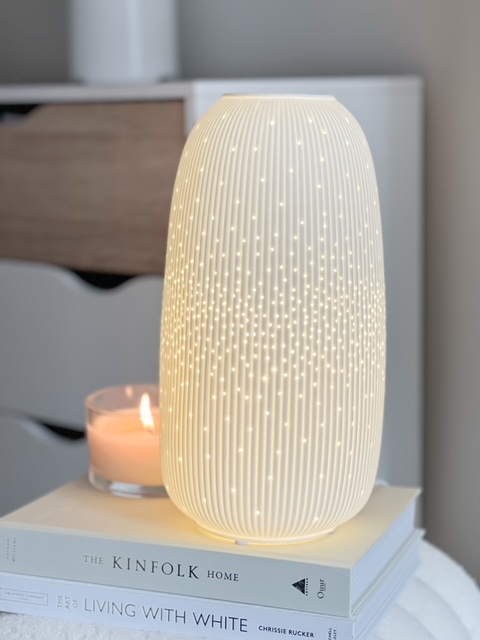 White ribbed lamp - 2 sizes - Image 7