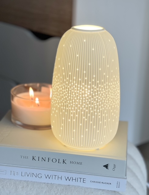 White ribbed lamp - 2 sizes - Image 4