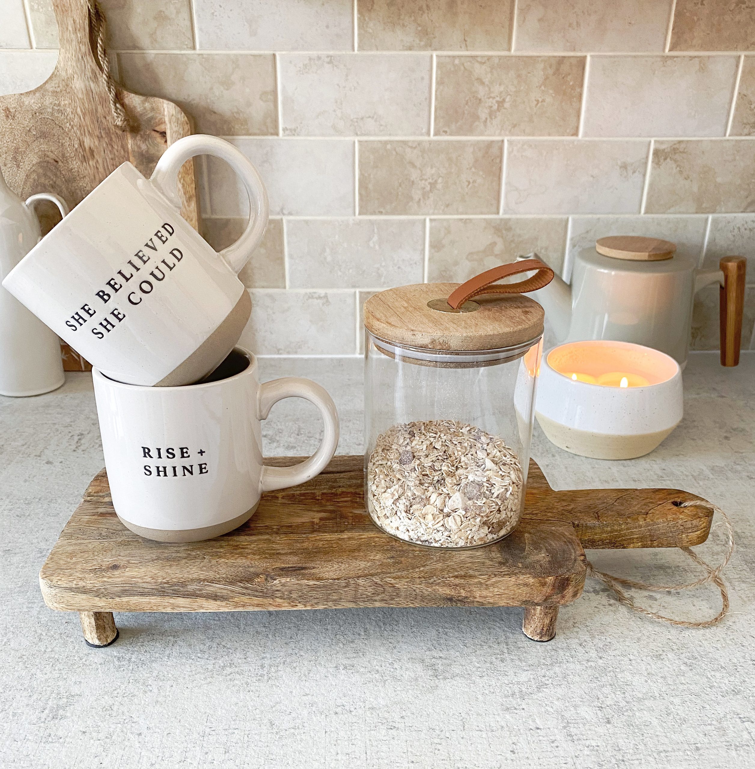 Rustic round wooden board with handle - Perfectly Lovely Interiors